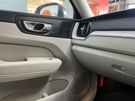 2022 Volvo XC60 - photo 12