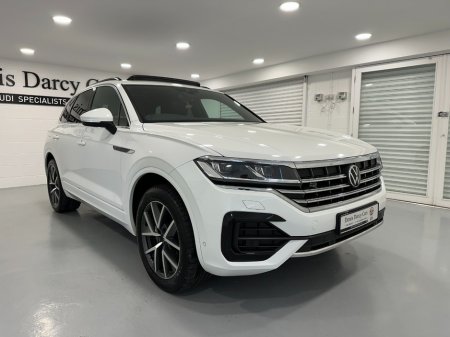 2023 Volkswagen Touareg - photo 2