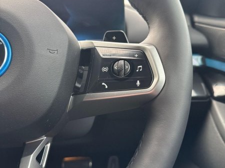 2026 BMW 5-Series - photo 16