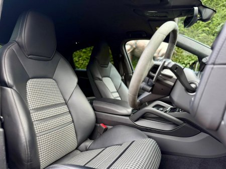 2024 Porsche Cayenne - photo 20