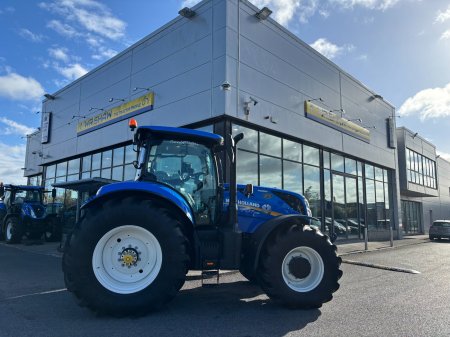 0 New Holland T7.245 - photo 3