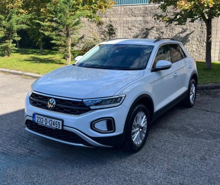 2023 Volkswagen T-Roc - photo 12