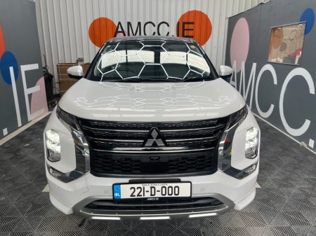 2022 Mitsubishi Outlander - photo 2