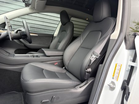 2022 Tesla Model Y - photo 9