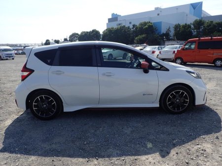 2018 Nissan Note - photo 3