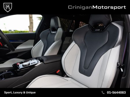 2025 BMW M5 - photo 3