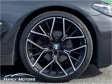 2021 BMW 5-Series - photo 11
