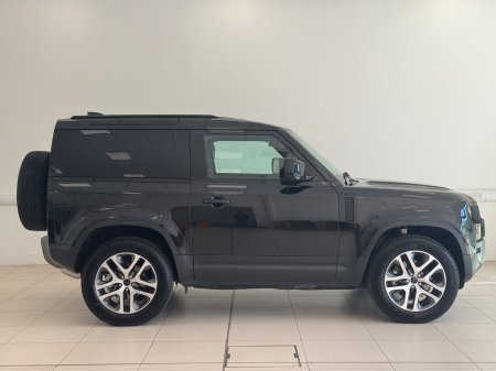 2026 Land Rover Defender - photo 4