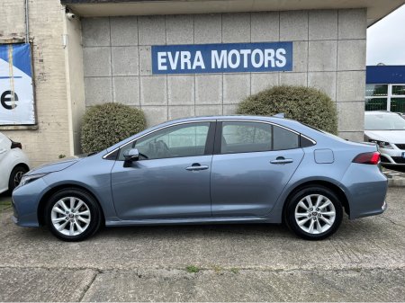 2025 Toyota Corolla - photo 6