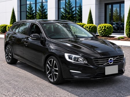 2017 Volvo V60 2.0 D4 DYNAMIC EDITION 190BHP AUTOMATIC **HIGH SPEC / 18" ALLOYS / ADAPTIVE CRUISE CONTROL / BLIND S
