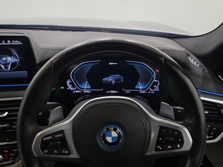 2023 BMW 5-Series - photo 9