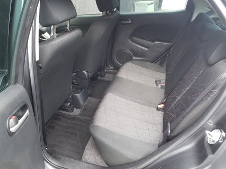 2014 Mazda Demio - photo 10