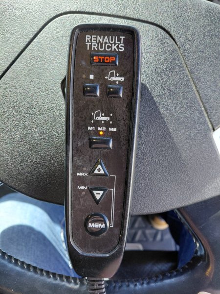 2021 Renault T-High - photo 14