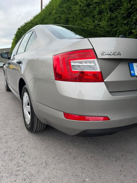 2016 Skoda Octavia - photo 17