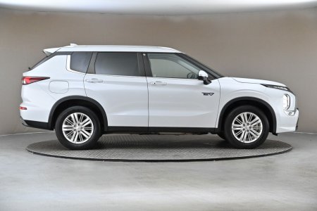 2022 Mitsubishi Outlander - photo 11