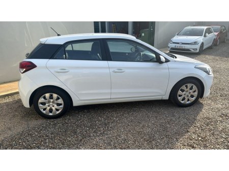 2016 Hyundai i20 - photo 3