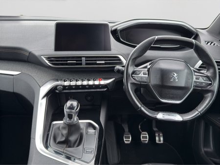 2018 Peugeot 5008 - photo 15
