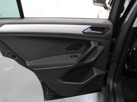 2019 Volkswagen Tiguan - photo 34