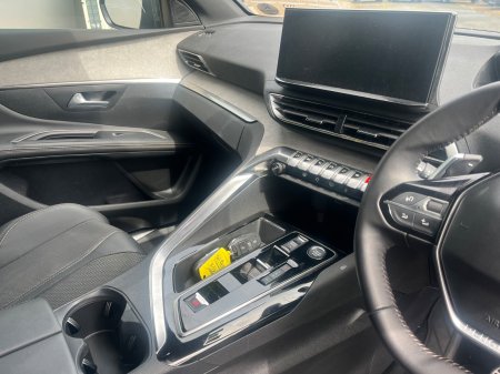 2025 Peugeot 5008 - photo 9