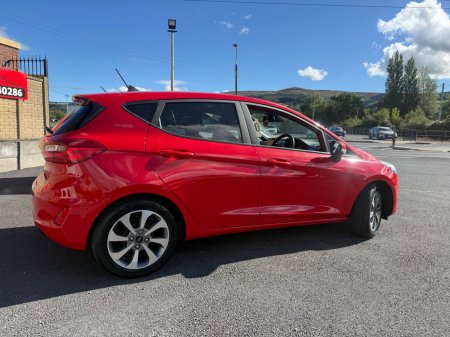 2021 Ford Fiesta - photo 3