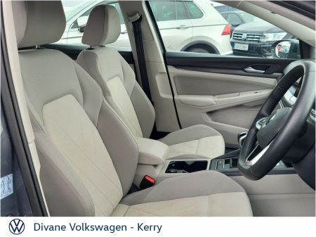 2022 Volkswagen Golf - photo 7