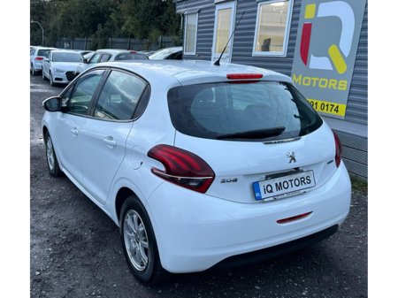 2016 Peugeot 208 - photo 11