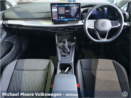 2027 Volkswagen Golf - photo 2