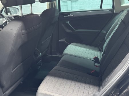 2023 Volkswagen Tiguan - photo 10