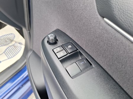 2023 Toyota Yaris - photo 13