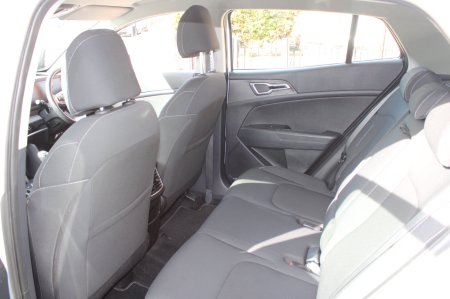 2023 Kia Sportage - photo 8