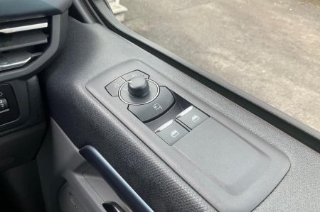 2025 Ford Tourneo Custom - photo 29