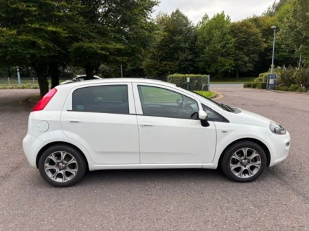 2018 Fiat Punto - photo 8