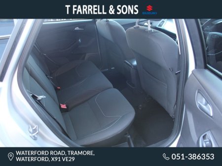 2015 Ford Focus - photo 6