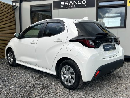 2021 Toyota Yaris - photo 6