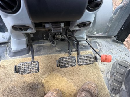 2009 New Holland T6080 - photo 21