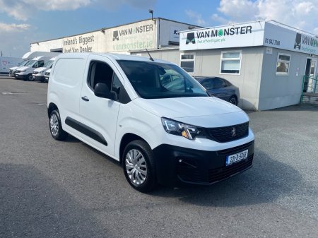 2022 Peugeot Partner