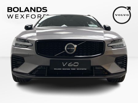 2027 Volvo V60 - photo 2