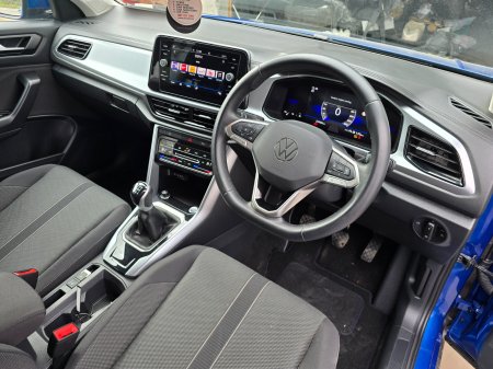 2024 Volkswagen T-Roc - photo 14