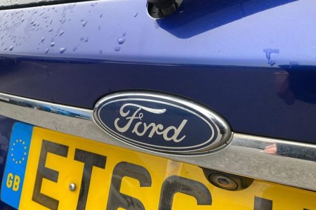 2017 Ford Fiesta - photo 40