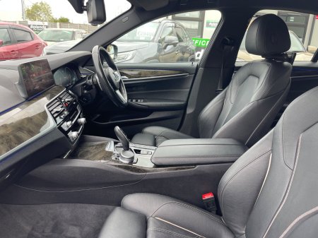 2020 BMW 5-Series - photo 10
