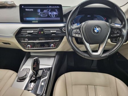 2021 BMW 5-Series - photo 5