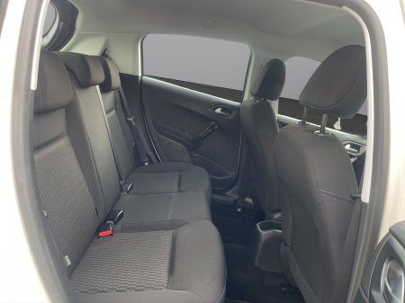 2018 Peugeot 208 - photo 12