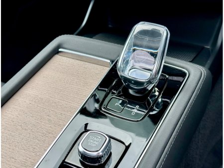 2025 Volvo XC90 - photo 17