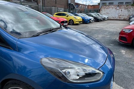 2020 Ford Fiesta - photo 23
