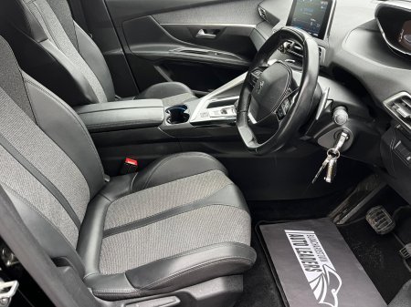 2020 Peugeot 5008 - photo 16