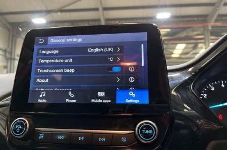 2020 Ford Fiesta - photo 34