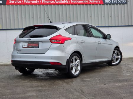 2015 Ford Focus - photo 7