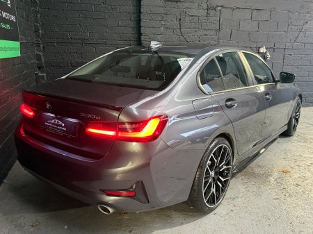 2022 BMW 3-Series - photo 5
