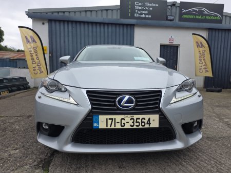 2017 Lexus IS - photo 2