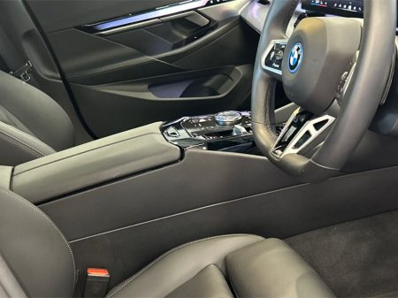 2026 BMW 5-Series - photo 12